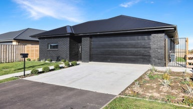55 Strowan Avenue, Elgin, Ashburton - Carousel 1