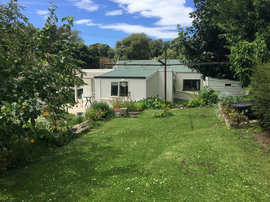 58 Perth Street, South Hill, Oamaru - Carousel 1
