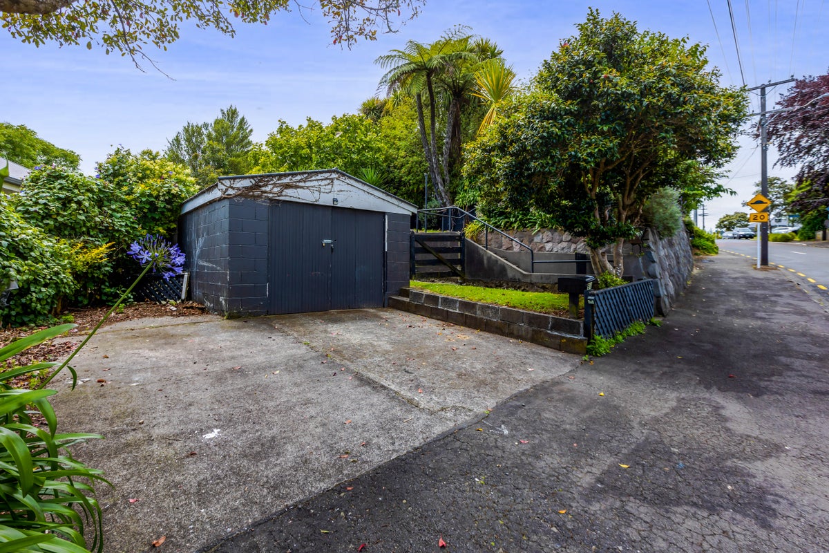 91 Mill Road, Lower Vogeltown, New Plymouth - Carousel 24