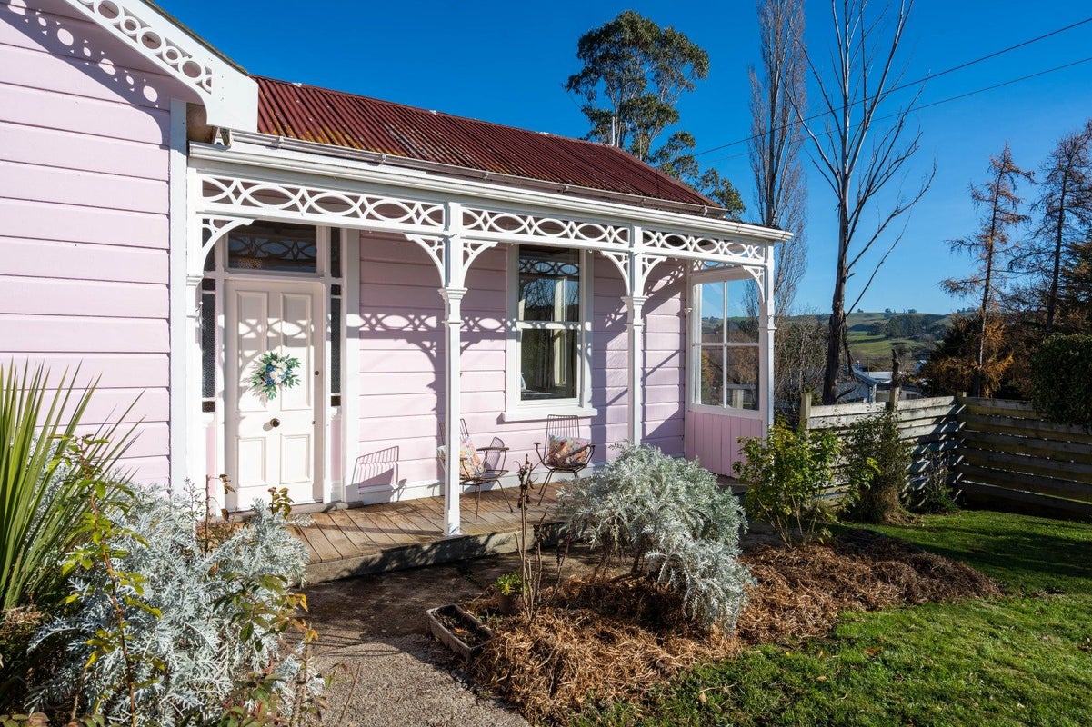 36 Pensher Street, Waitahuna, Lawrence - Carousel 50