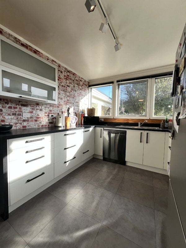 25 Discovery Drive, Whitby, Porirua - Carousel 2