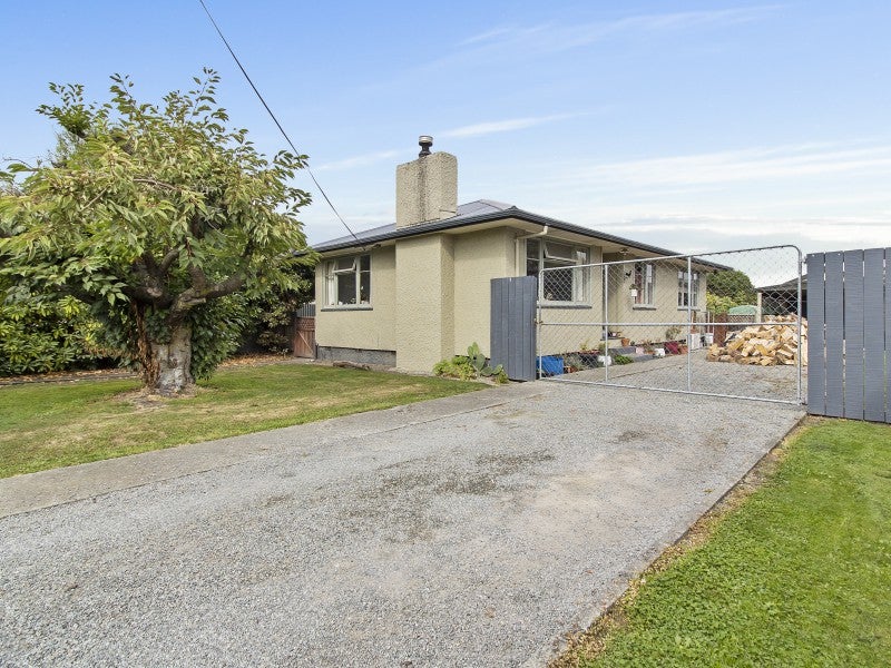 63 Hally Terrace, Temuka - Carousel 1