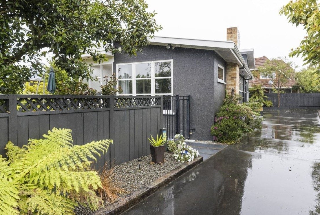 29 Sheffield Street, Awapuni, Palmerston North - Carousel 13