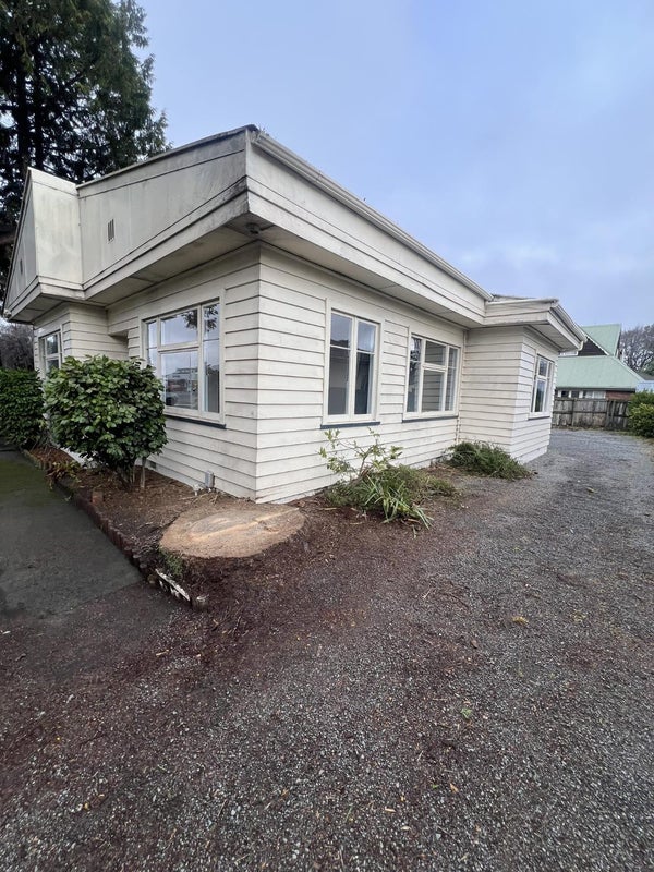 37 Yaldhurst Road, Sockburn, Christchurch - Carousel 1