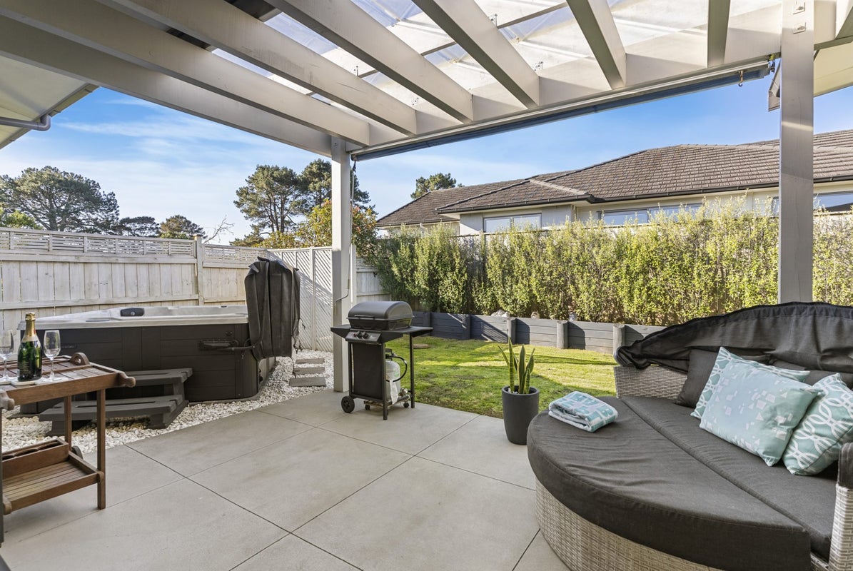 35 Kahawairahi Drive, Beachlands, Auckland - Carousel 2