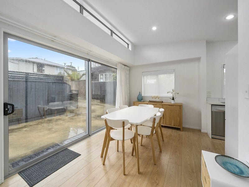 17B Richard Street, Titahi Bay, Porirua - Carousel 2