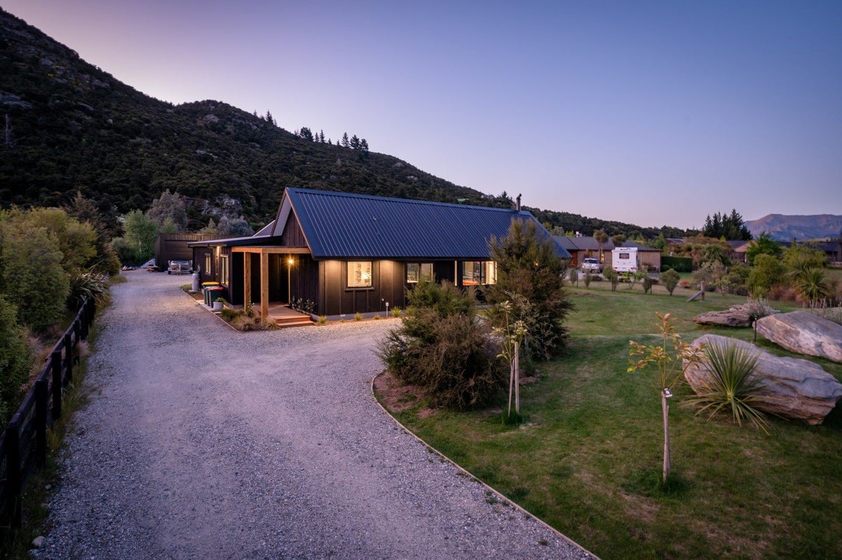 1025 Aubrey Road, Albert Town, Wanaka - Carousel 2