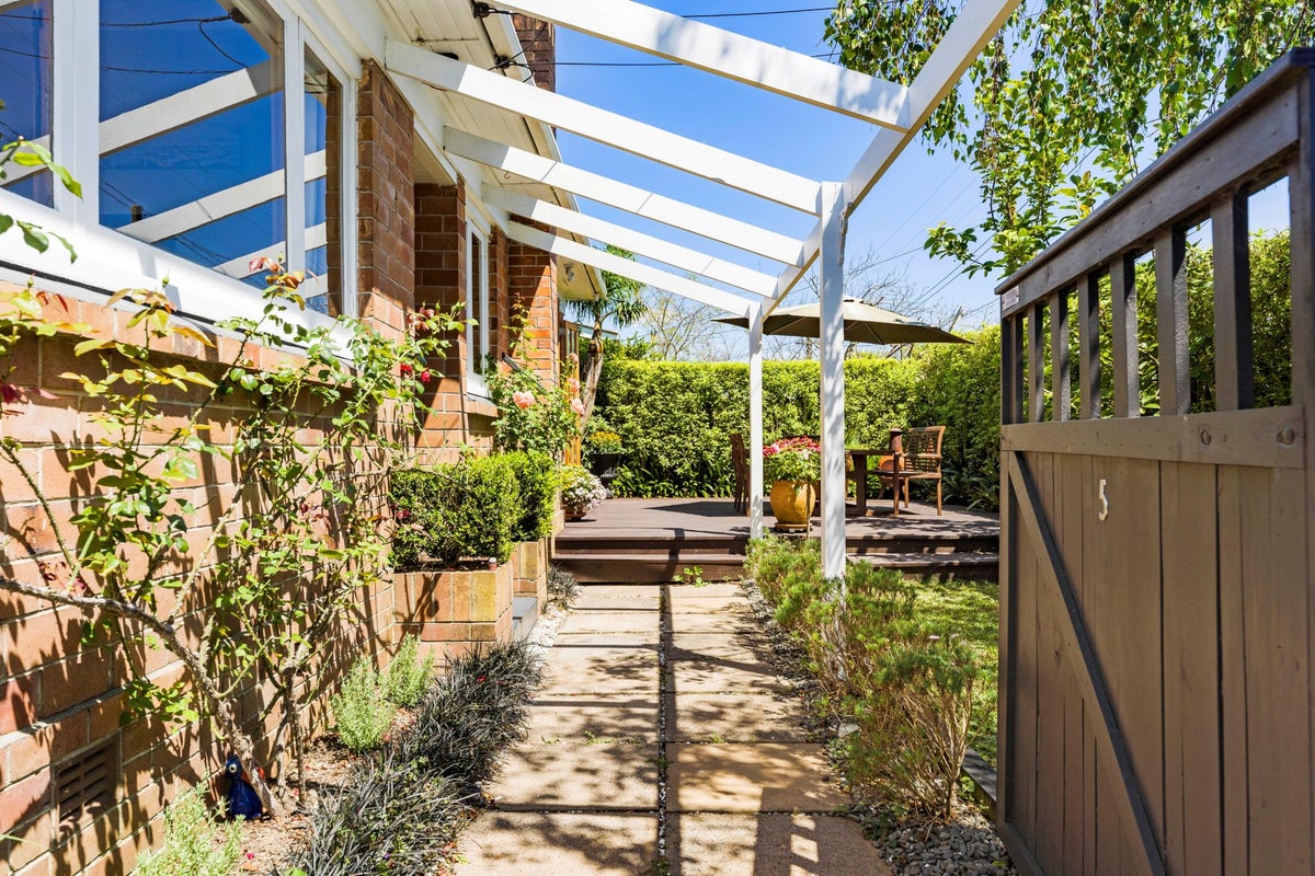 1/5 Hamilton Road, Papatoetoe, Auckland - Carousel 1