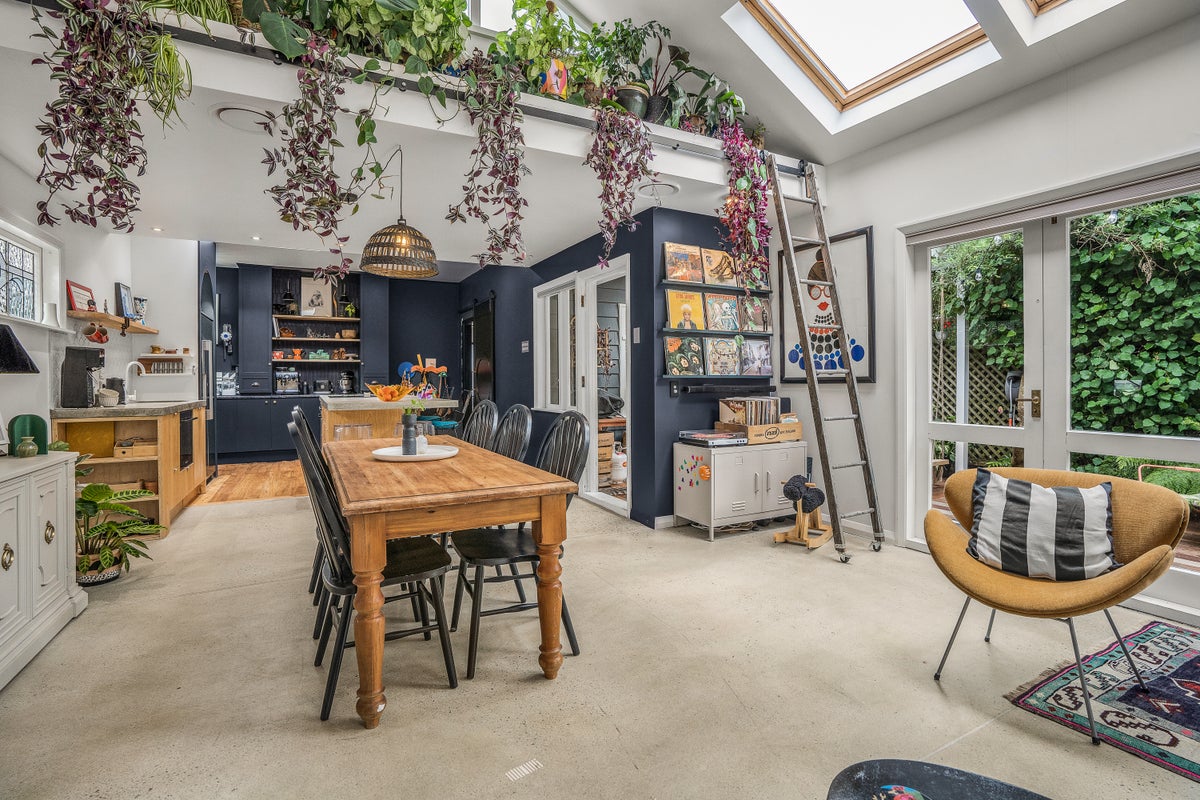 187 Muritai Road, Eastbourne, Lower Hutt - Carousel 1