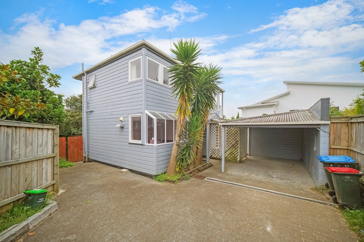 81C Western Springs Road, Morningside, Auckland - Carousel 1