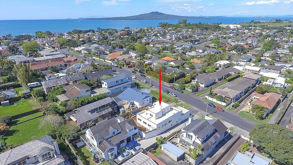 1/17 Onepoto Road, Hauraki, Auckland - Carousel 1
