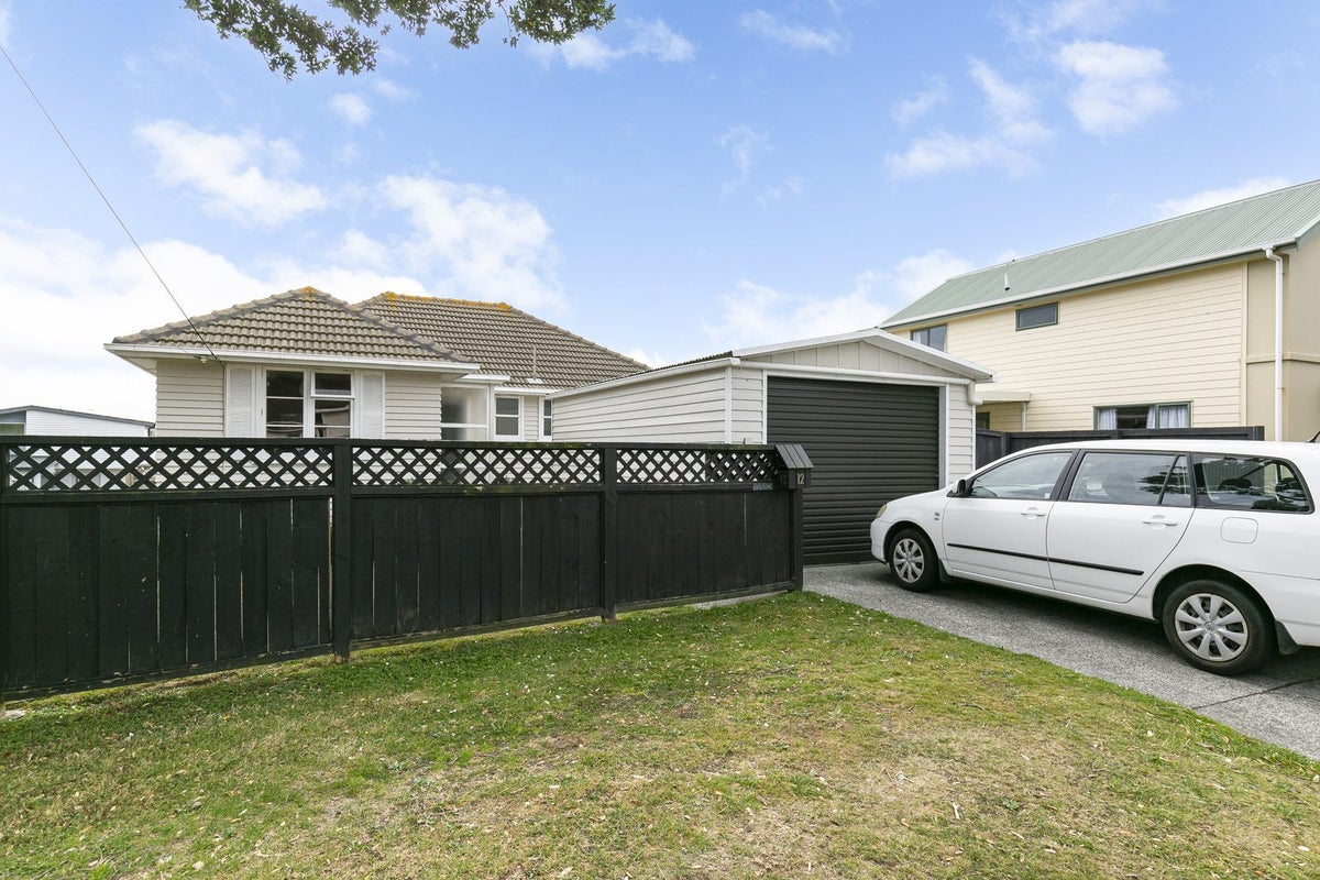 12 Atua Street, Johnsonville, Wellington - Carousel 1