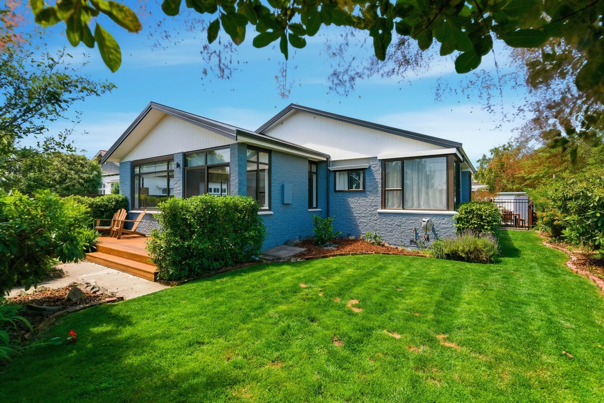 40 Koromiko Street, Saint Martins, Christchurch - Carousel 1