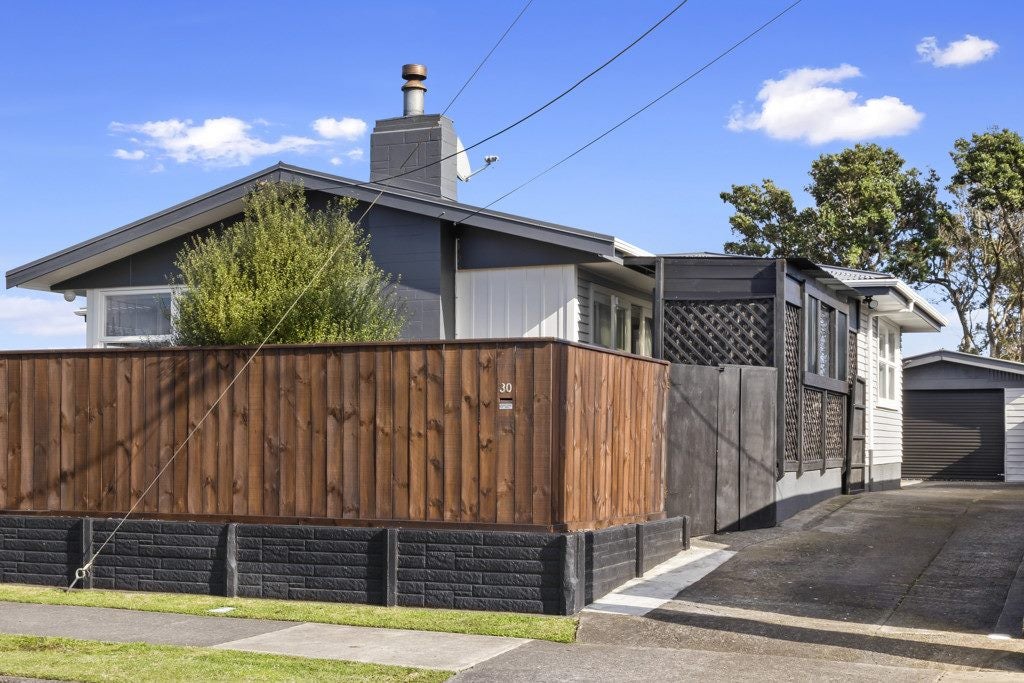30 Belair Avenue, Blagdon, New Plymouth - Carousel 2