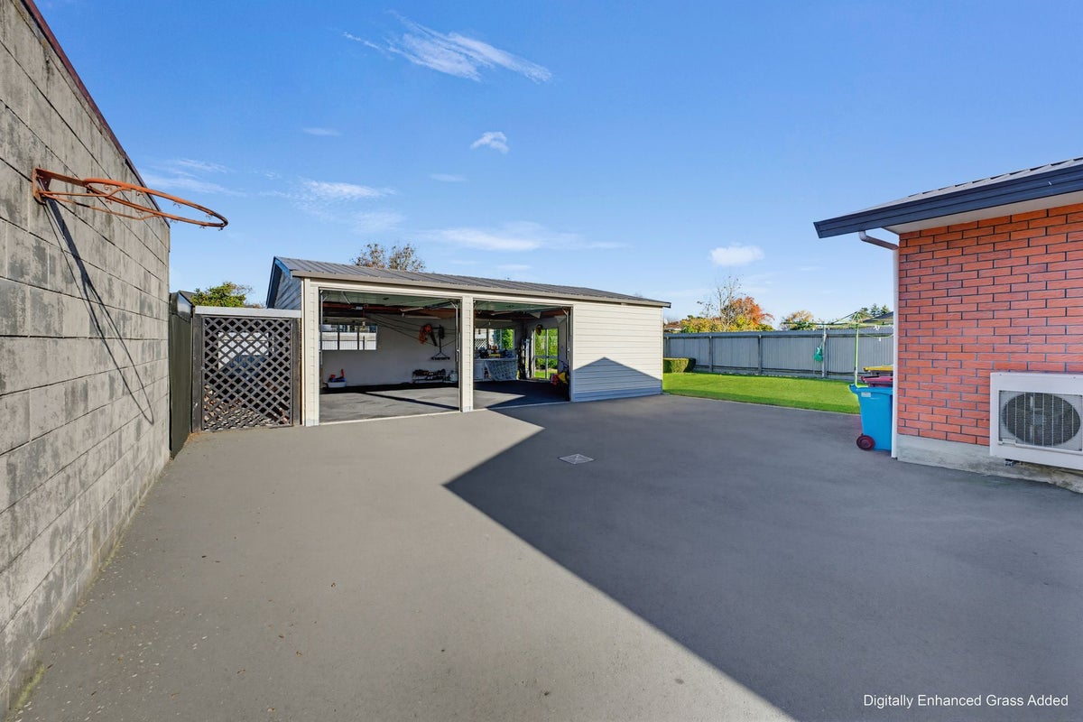 13 Saint Leonards Road, Temuka - Carousel 2