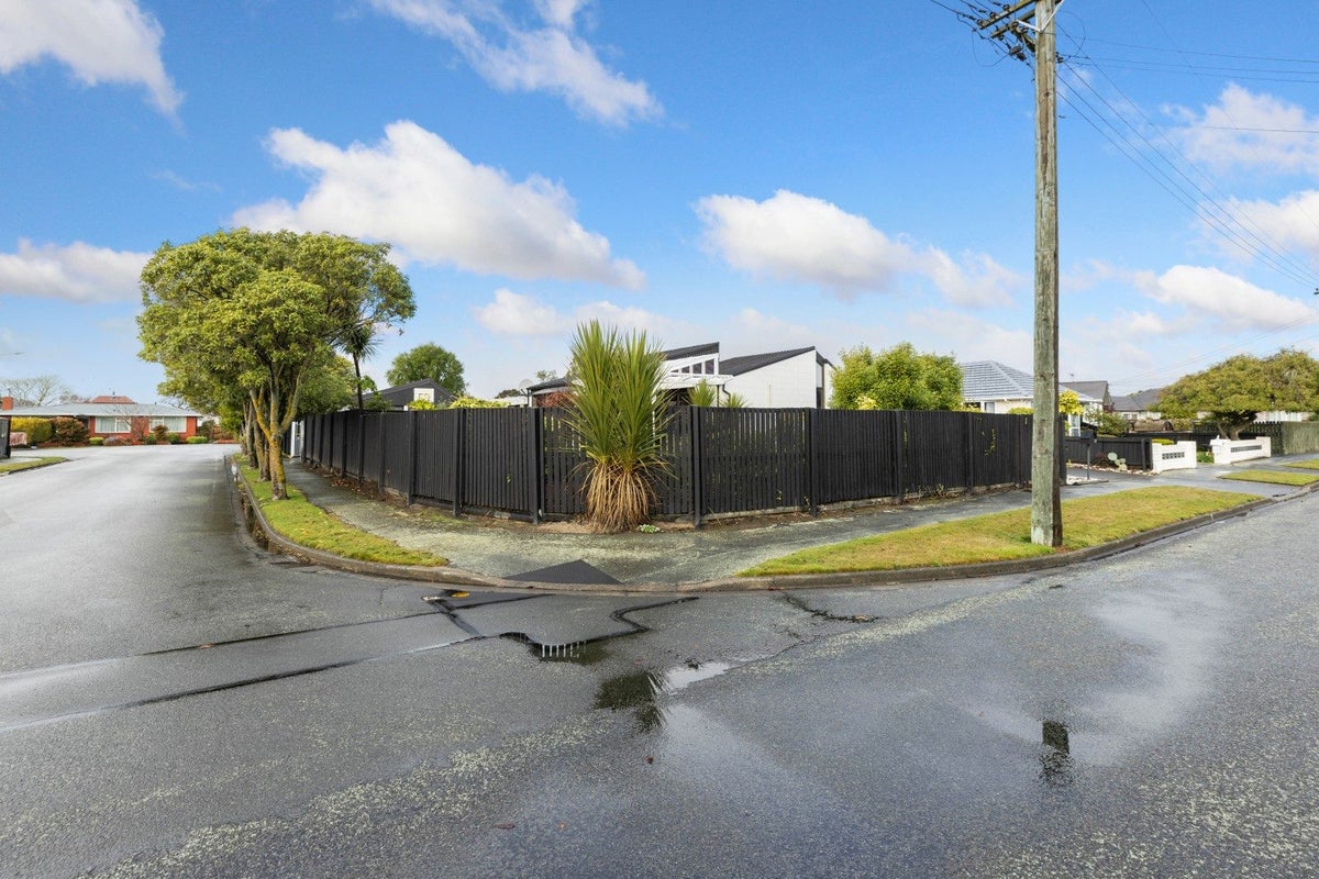 94 Mooray Avenue, Bishopdale, Christchurch - Carousel 19