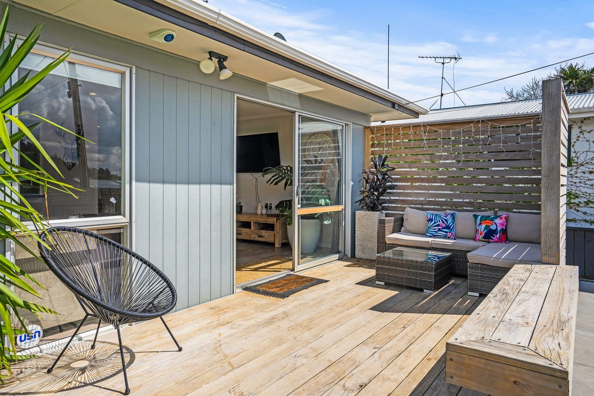 2A Manuka Place, Raumanga, Whangarei - Carousel 2