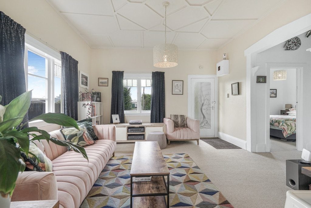 27 Smith Street, Frankton, Hamilton - Carousel 2