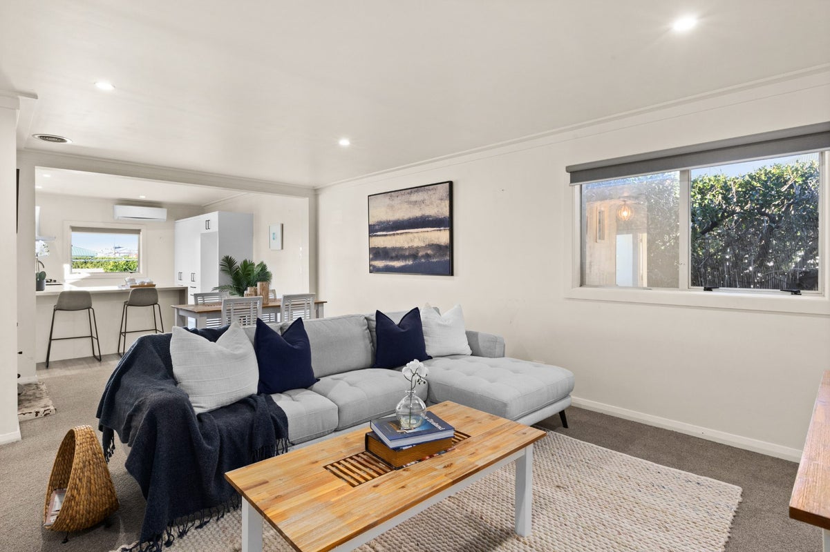 42 Latham Street, Napier South, Napier - Carousel 1