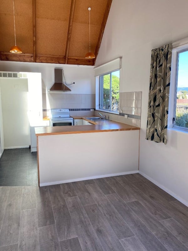 18 Simcox Street, Otaki Beach, Otaki - Carousel 2