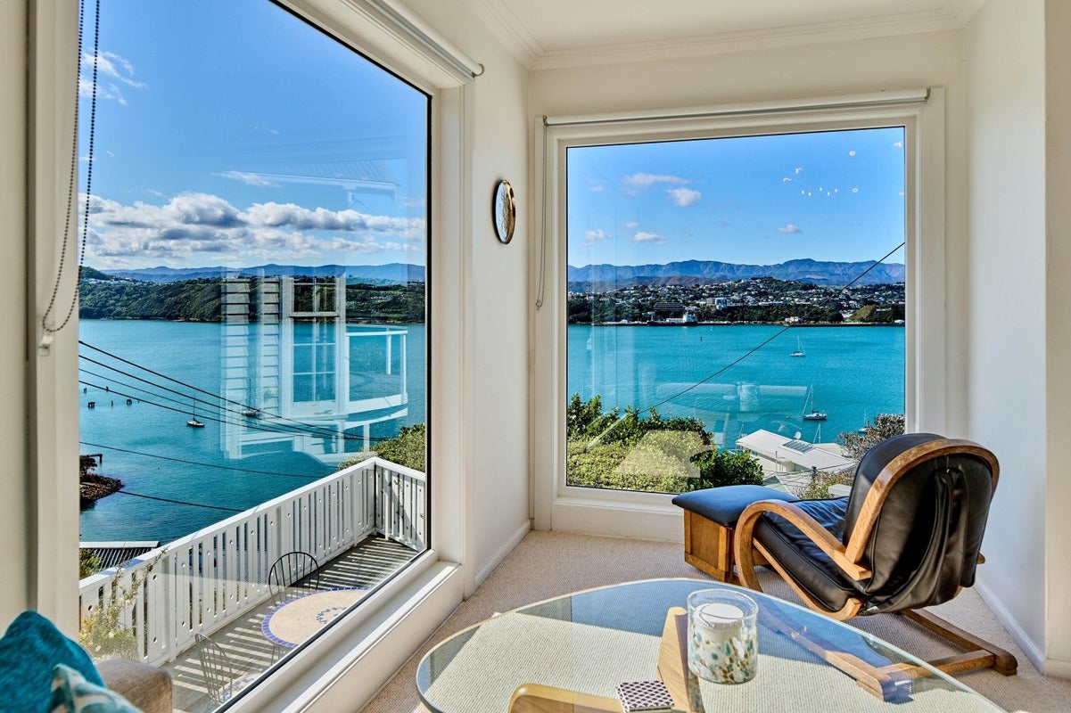 16 Belvedere Road, Hataitai, Wellington - Carousel 2