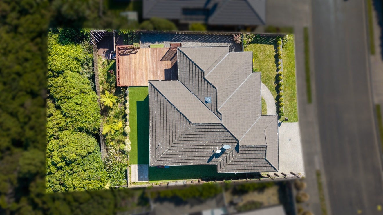 30 Cedarwood Street, Woodridge, Wellington - Carousel 22