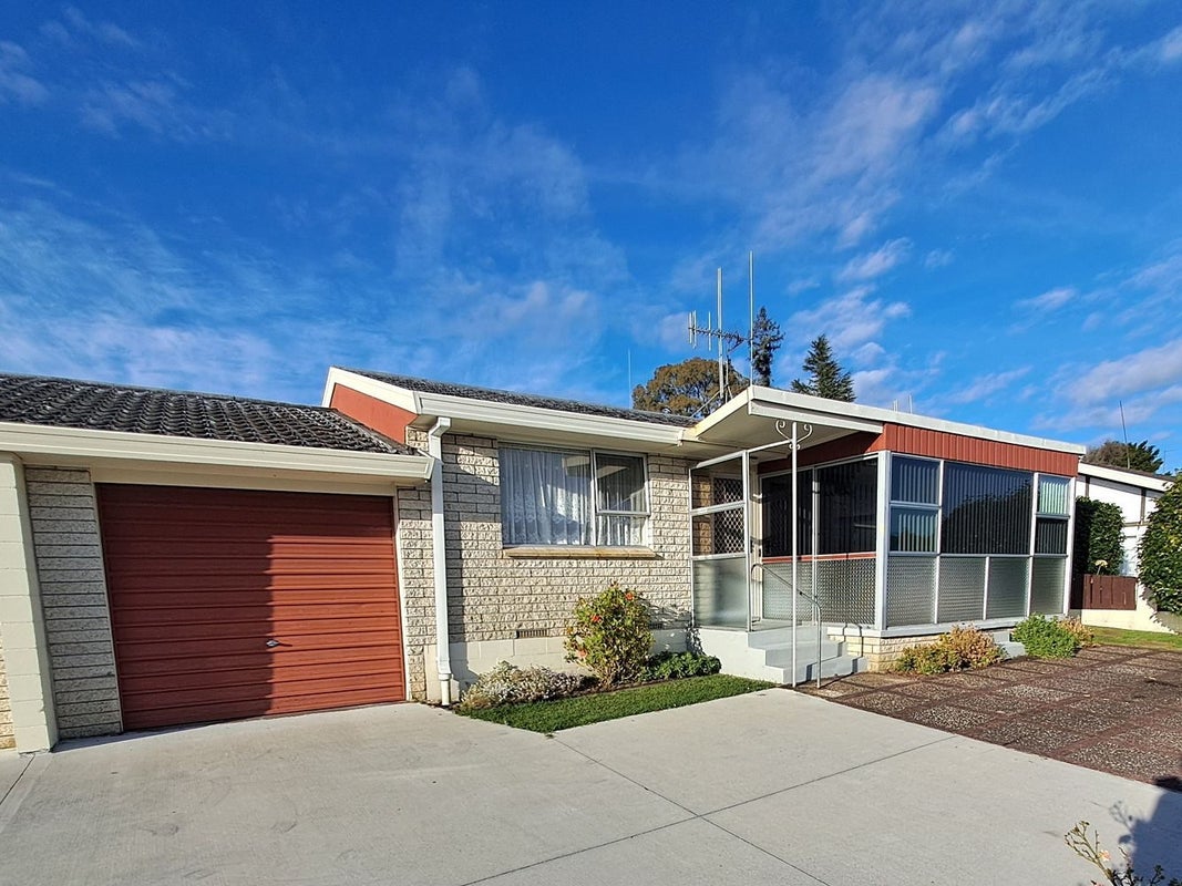 7A Hyde Avenue, Nawton, Hamilton - Carousel 1