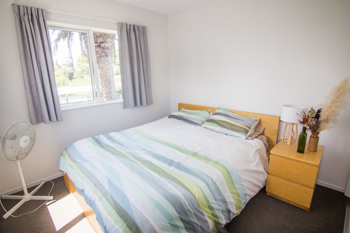 61 Divide Loop, Takanini, Auckland - Carousel 2