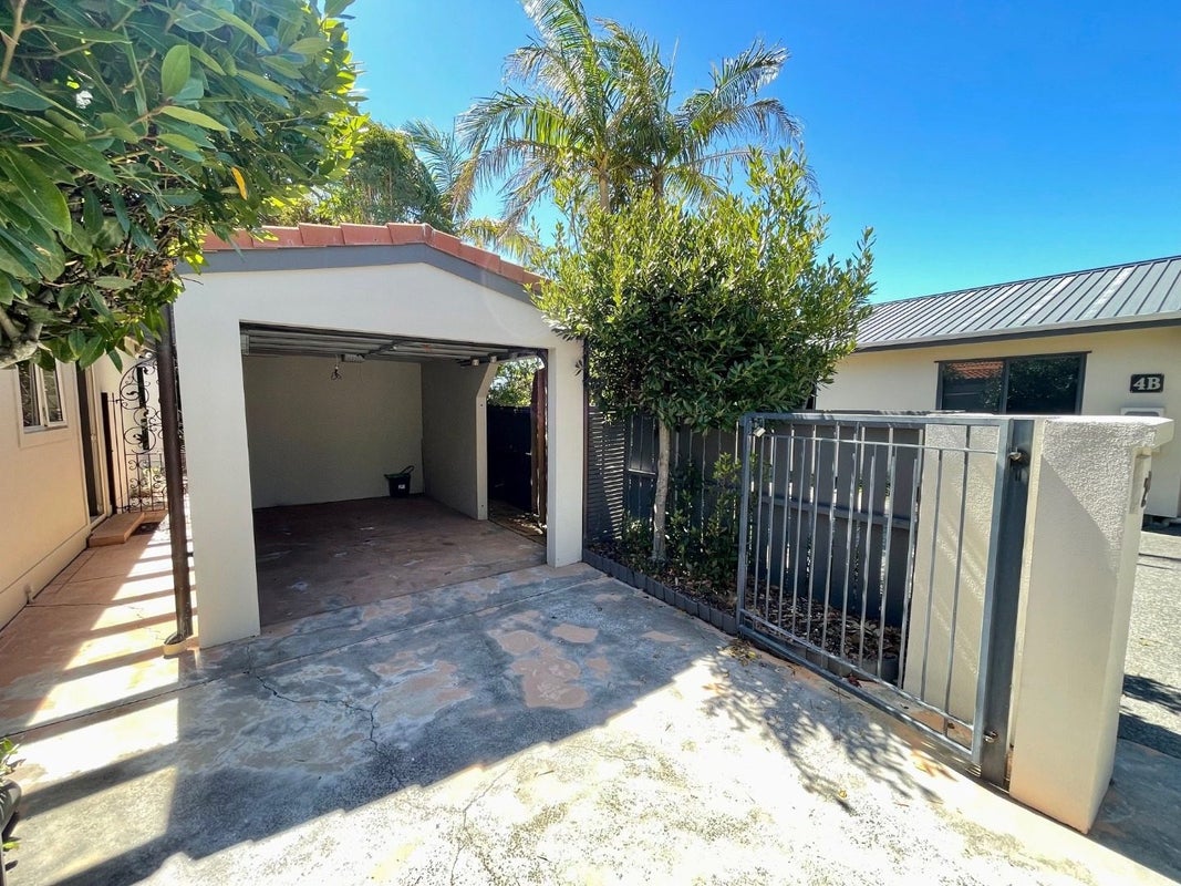 1/2 Evan Street, Belmont, Auckland - Carousel 9