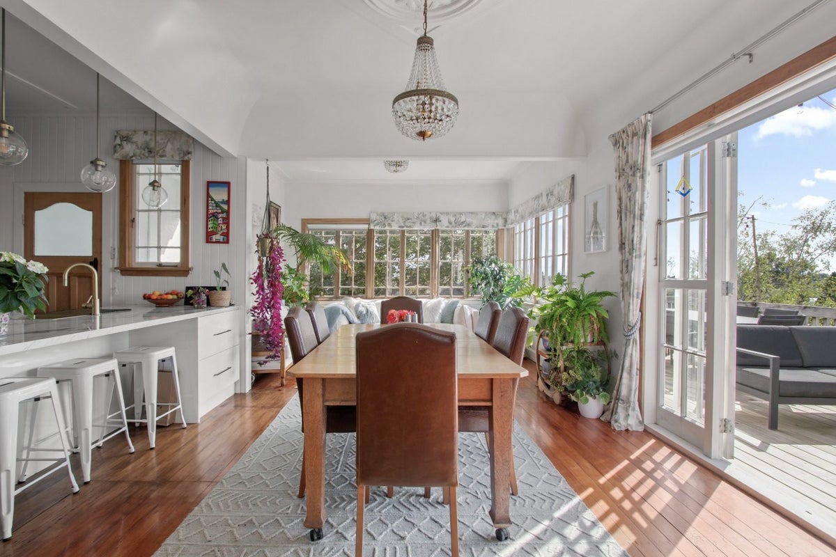 103 Pembroke Street, Hamilton Lake, Hamilton - Carousel 1