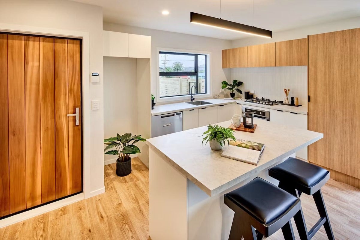 1/24 Bull Avenue, Wainuiomata, Lower Hutt - Carousel 2