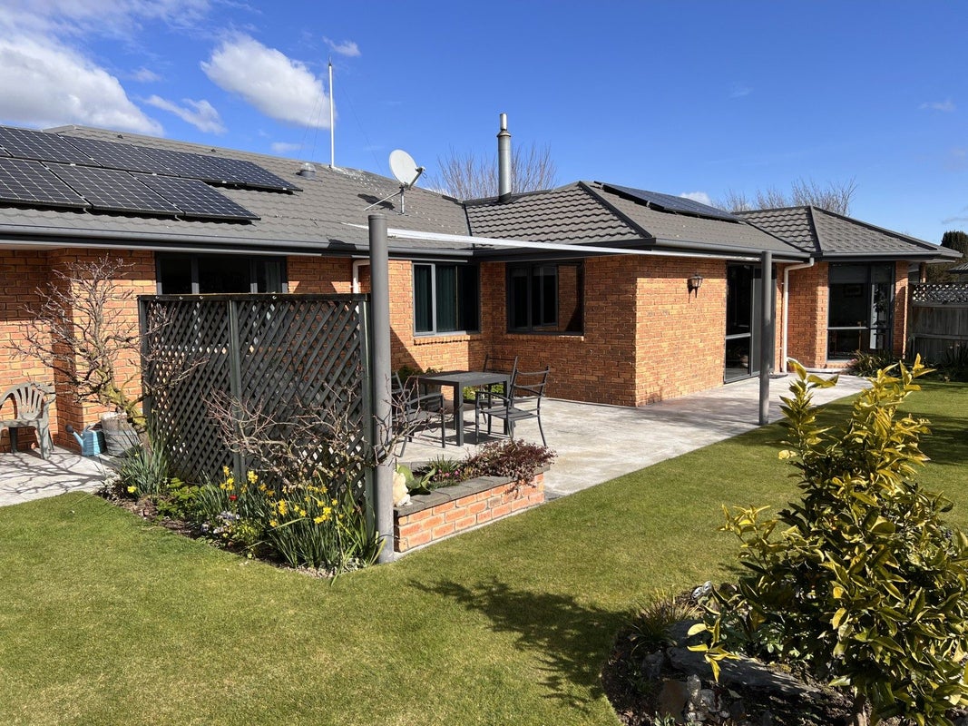 30 Endeavour Street, Riversdale, Blenheim - Carousel 1