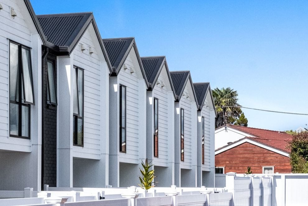 7/26 Moa Road, Point Chevalier, Auckland - Carousel 1