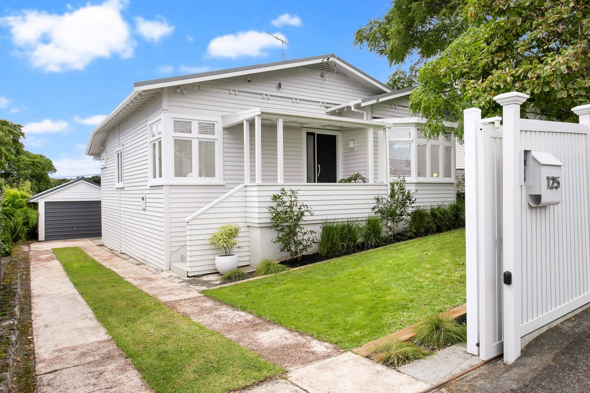 125 Shackleton Road, Mount Eden, Auckland - Carousel 1