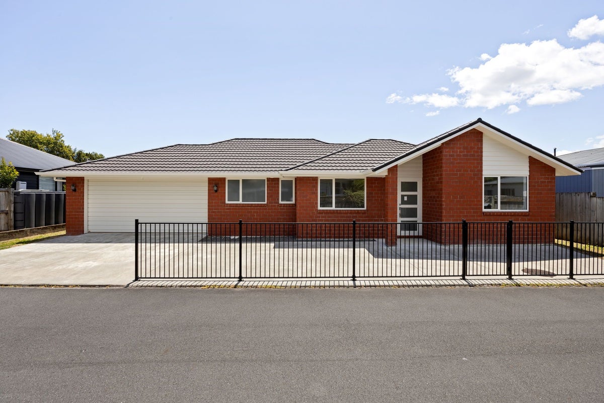 56A Mansel Avenue, Hillcrest, Hamilton - Carousel 1