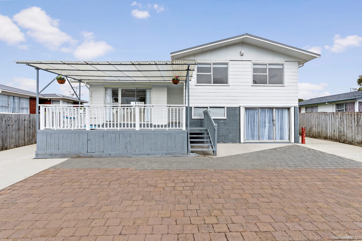 34 Hope Farm Avenue, Pakuranga Heights, Auckland - Carousel 1