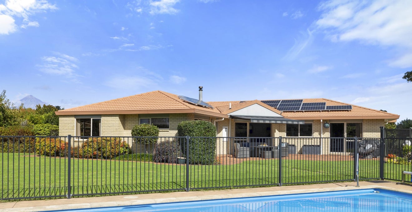 63 McGiven Drive, Ridgewood, New Plymouth - Carousel 1