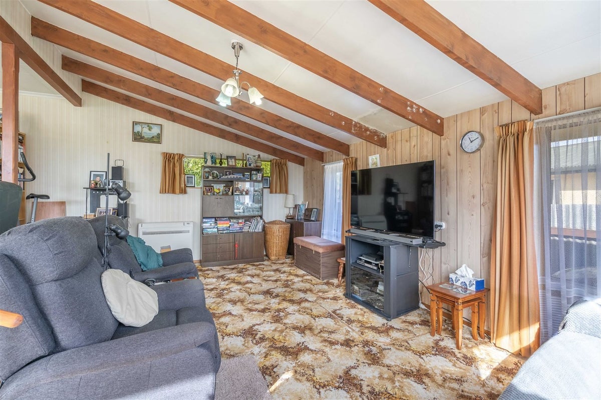 8 Milford Street, Heidelberg, Invercargill - Carousel 2