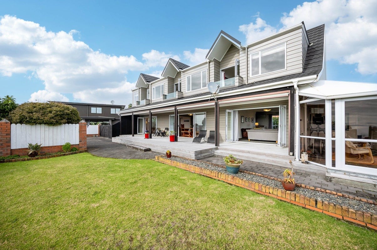 245 Hibiscus Coast Highway, Red Beach, Whangaparaoa - Carousel 2