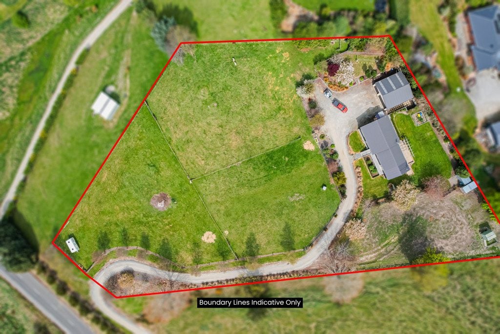 90 Solway Street, Waiareka Junction, Oamaru - Carousel 23