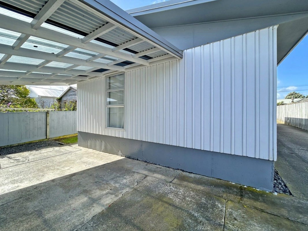 7 Matai Street, Castlecliff, Whanganui - Carousel 12