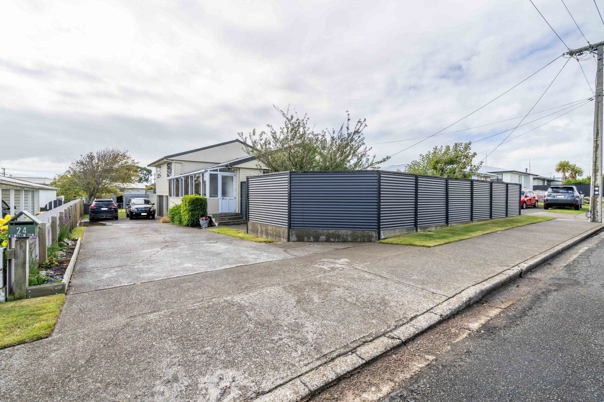 24 Cargill Street, Waikiwi, Invercargill - Carousel 1