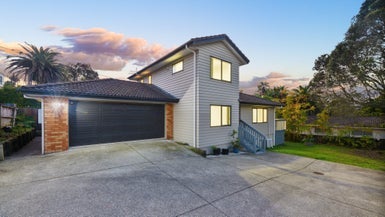 18A Tirimoana Road, Te Atatu South, Auckland - Carousel 1
