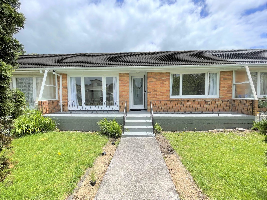 3 Middlesex Road, Waterview, Auckland - Carousel 1