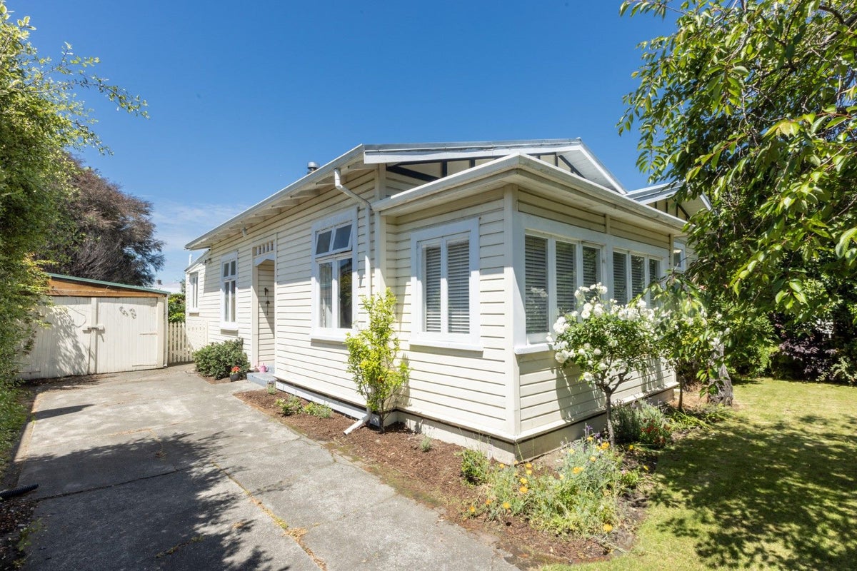 23 Carnell Street, Napier South, Napier - Carousel 1