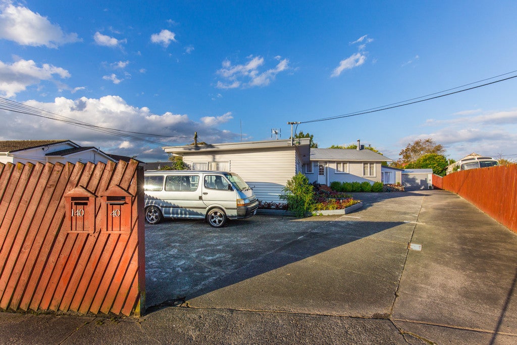 40 Woodglen Road, Glen Eden, Auckland - Carousel 22