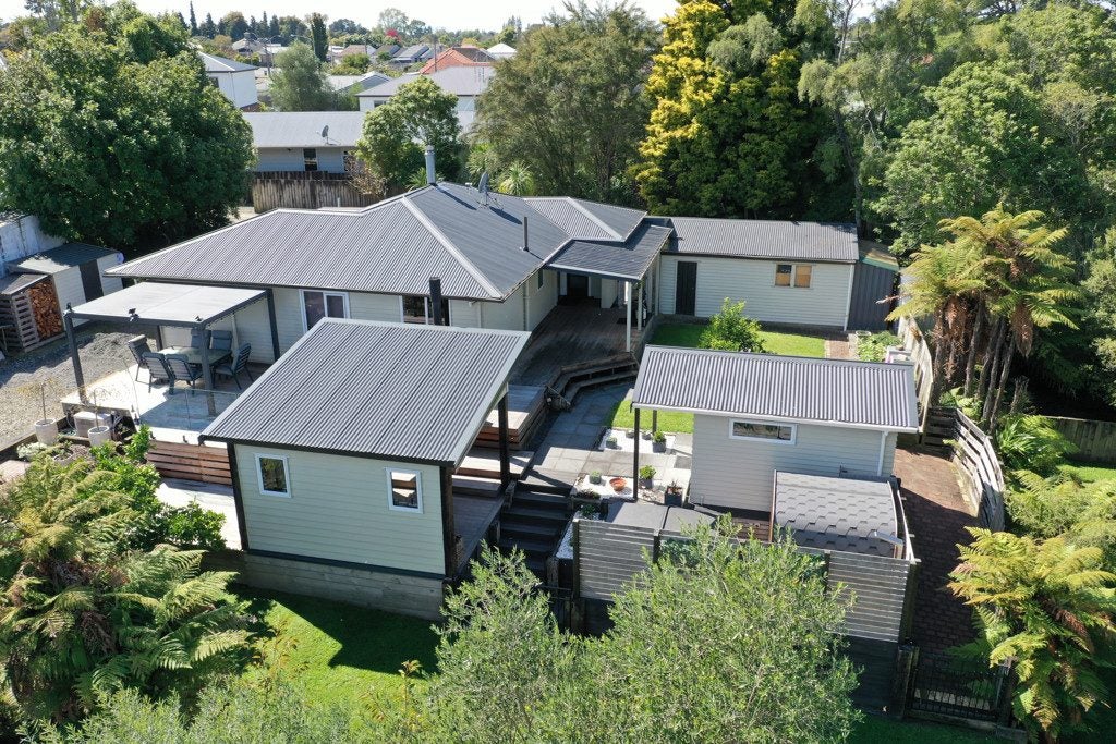 34 Normandy Avenue, Melville, Hamilton - Carousel 2