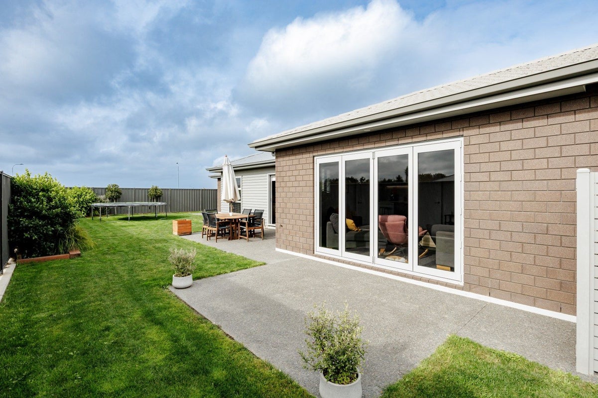 35 Arihi Crescent, Frimley, Hastings - Carousel 13