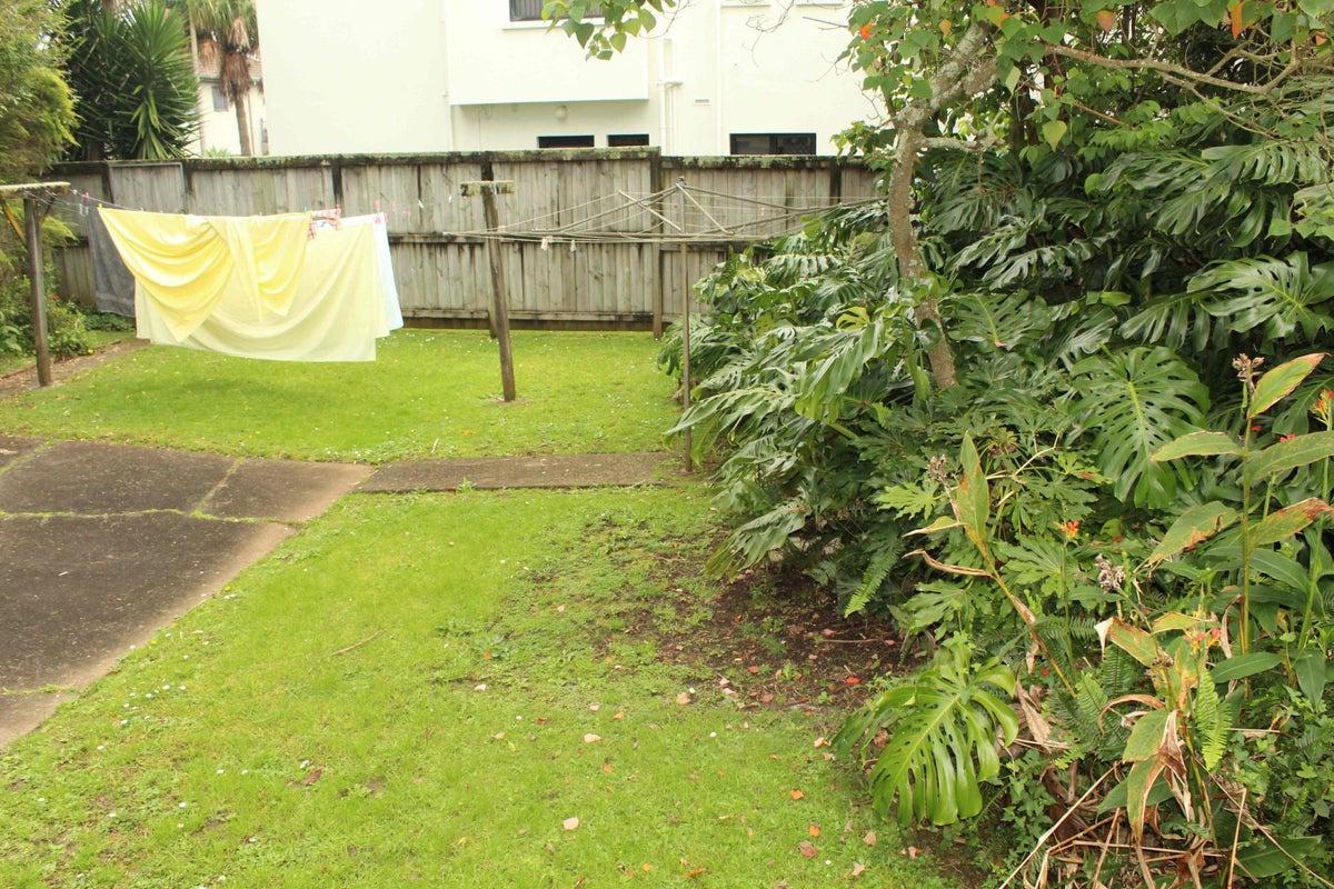 1B Summit Drive, Mount Albert, Auckland - Carousel 2