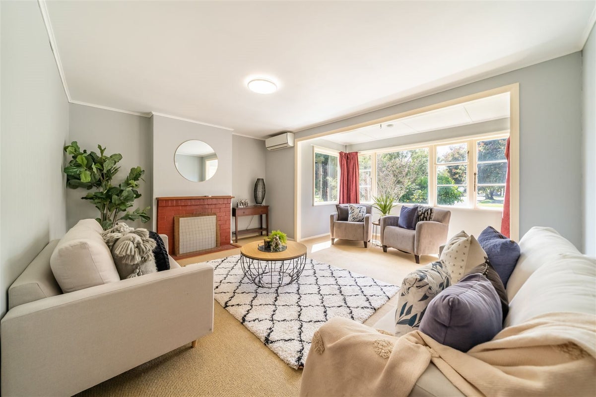 34 Guthrie Street, Waterloo, Lower Hutt - Carousel 2